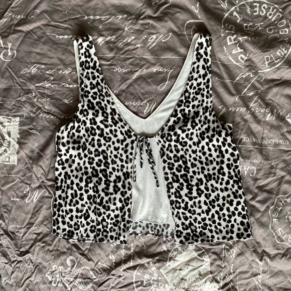 Wilfred free backless tank top - size XS - Leopard print - Aritzia - Picture 2 of 4